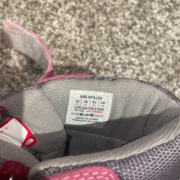 North Face pink Velcro boots. Size 13. - Picture 5 of 6